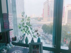 -伊人脱毛美甲美睫连锁机构