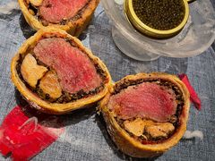 惠灵顿牛排-弦月窗LUNETTE BY AMANDA(复兴路店)