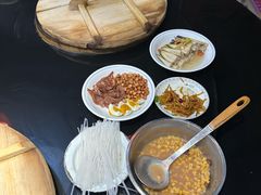 -鱼窝棚柴火铁锅炖(富山屯店)