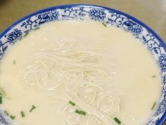 -雪琴面馆富安特色鱼汤面(城中花园店)