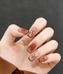 -猪猪女孩日式美睫美甲