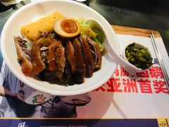金奖卤鹅肉饭-陈鹏鹏潮汕菜(宝安机场T3航站楼店)