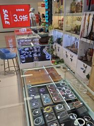 -灵彩珠宝(朗香街店)