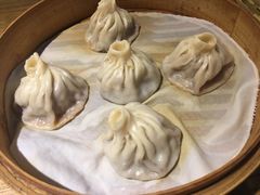 -新梅华·茶点餐厅(欧尚店)