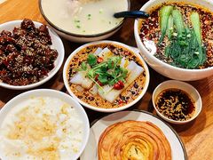 -谭师爷龙抄手(白下路店)