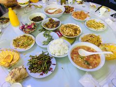 -何适山庄 ·可团建(水长城P2停车场店)