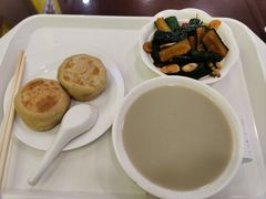 -聚德华天护国寺小吃(甜水园店)