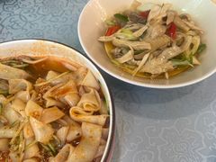 -汗腾格里·风味餐厅(新疆驻京办店)