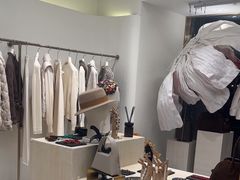 -Her Sight设计师女装集合店(静安华山路店)