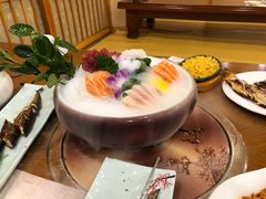 -青瓦餐厅·生鱼片·韩园烤肉(西塔店)