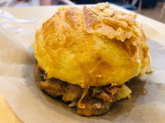 菠萝鸡扒包-传屋记茶餐厅(世纪年华店)