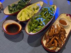 -拾光音乐餐酒吧(告庄星光夜市店)