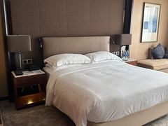 -中山利和希尔顿酒店