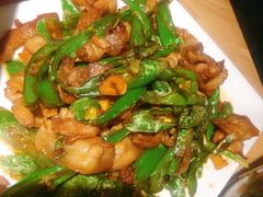 -兔行天下-鸿鹤鲜锅兔(中海国际店)