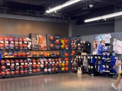 -迪卡侬(顺峰山店)