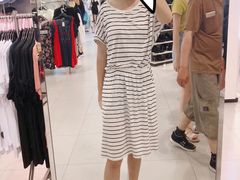 -H&M(天一广场店)