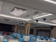 -沪华海鲜大酒楼(南汇店)