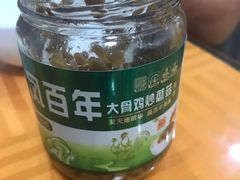 大骨鸡炒蘑菇-凤百年大骨鸡饭庄