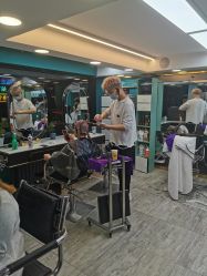点击看大图 -审美HAIR SALON