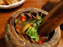 -老滇山寨•云南特色菜•地方菜•民族风情歌舞表演(金碧店)