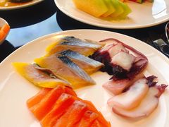 -唐拉雅秀酒店-西锦汇空中BBQ·思创餐厅