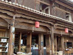 -比顿咖啡(和顺古镇店)