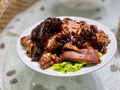 特色酱猪蹄-永红源·啤酒烧烤海鲜大排档(台柳路店)