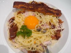 -Chom Cafe and Restaurant