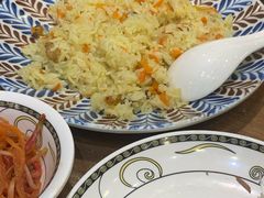 素抓饭-清真·玛丽亚新疆菜主题餐厅(浙江中路店)