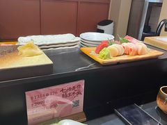 -Green Leaf Sushi l Kitsilano