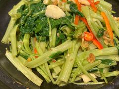 -港丽餐厅(高德置地店)