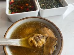 -菌子鲜汤野生菌锅