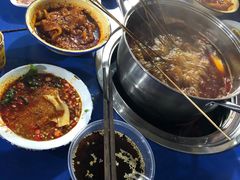 -马路边边麻辣烫(世纪金源店)