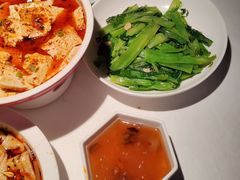 -江城小馆陕南妈妈菜·全球旅行餐厅(钟楼店)