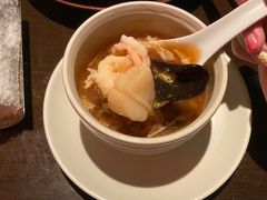 海鲜酸辣汤-湖滨28中餐厅·西湖宴·杭州君悦酒店