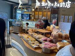 面包甜点陈列柜-西村叔叔的店·面包·甜品·蛋糕(清河万象汇店)