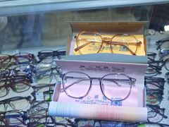 -三叶眼镜城批发市场(上海火车站店)