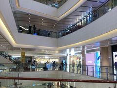 -王府井百货熙地港店