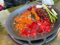 -黄潇洒老火锅(九眼桥宏济巷店)