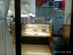 -红宝石·鲜奶小方·海派西点房(丰庄店)