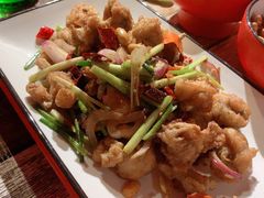 -虾弄弄海派小龙虾·牛羊蝎子火锅