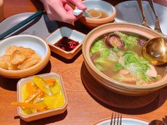 -马来西亚肉骨茶汤·招牌螃蟹·烧鸡·呷喱吧吧(海上世界店)