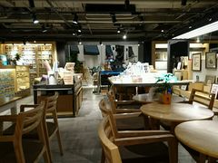 大堂-猫的天空之城概念书店(苏州诚品店)