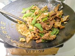 -费大厨辣椒炒肉(高铁吾悦广场店)