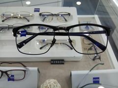 -优视力蔡司眼镜验配中心(越秀城市广场奥莱店)