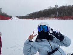 -中旅松花湖滑雪场