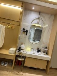 -香港倾城国际·美容美体中心