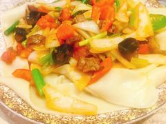 新疆拌面-新粤新疆菜清真餐厅(拱北店)