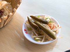 凉菜-闫家驴肉老店(华电一校店)