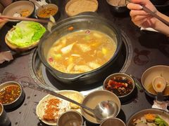 -芸鲜季·云南野生菌餐厅· 云南风物味研社(闵行店)